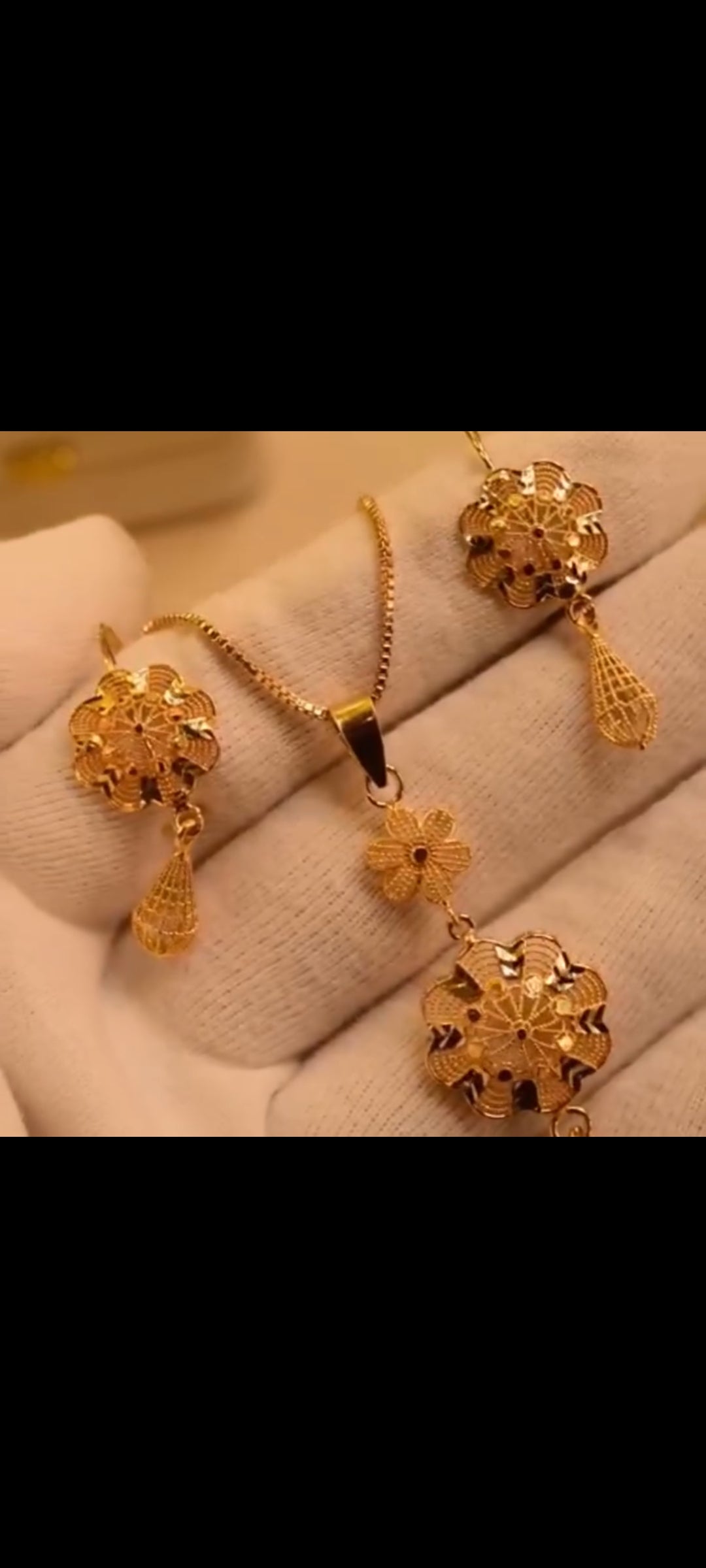 Gold Plated Zircon Locket Set