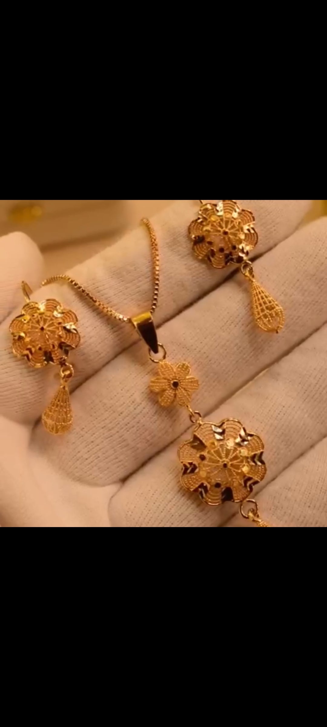 Gold Plated Zircon Locket Set