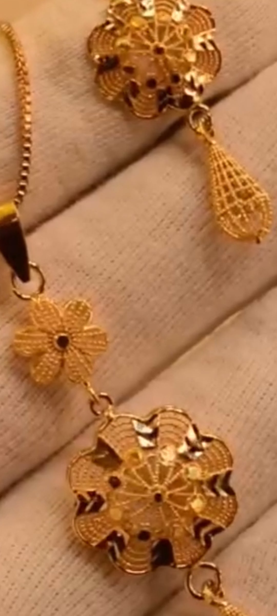Gold Plated Zircon Locket Set