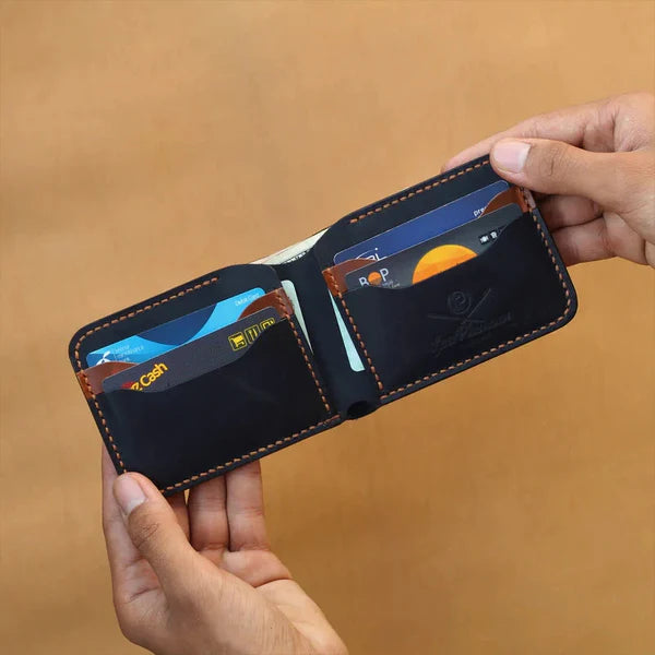 B1-BIFOLD WALLET...
